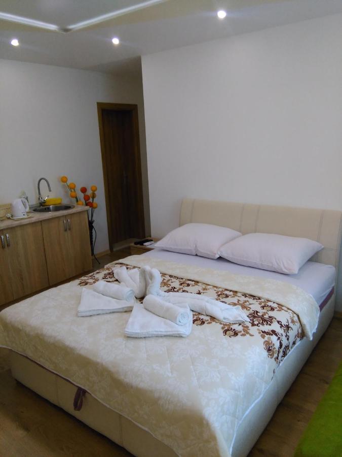 Apartmani Slado 特雷比涅 外观 照片