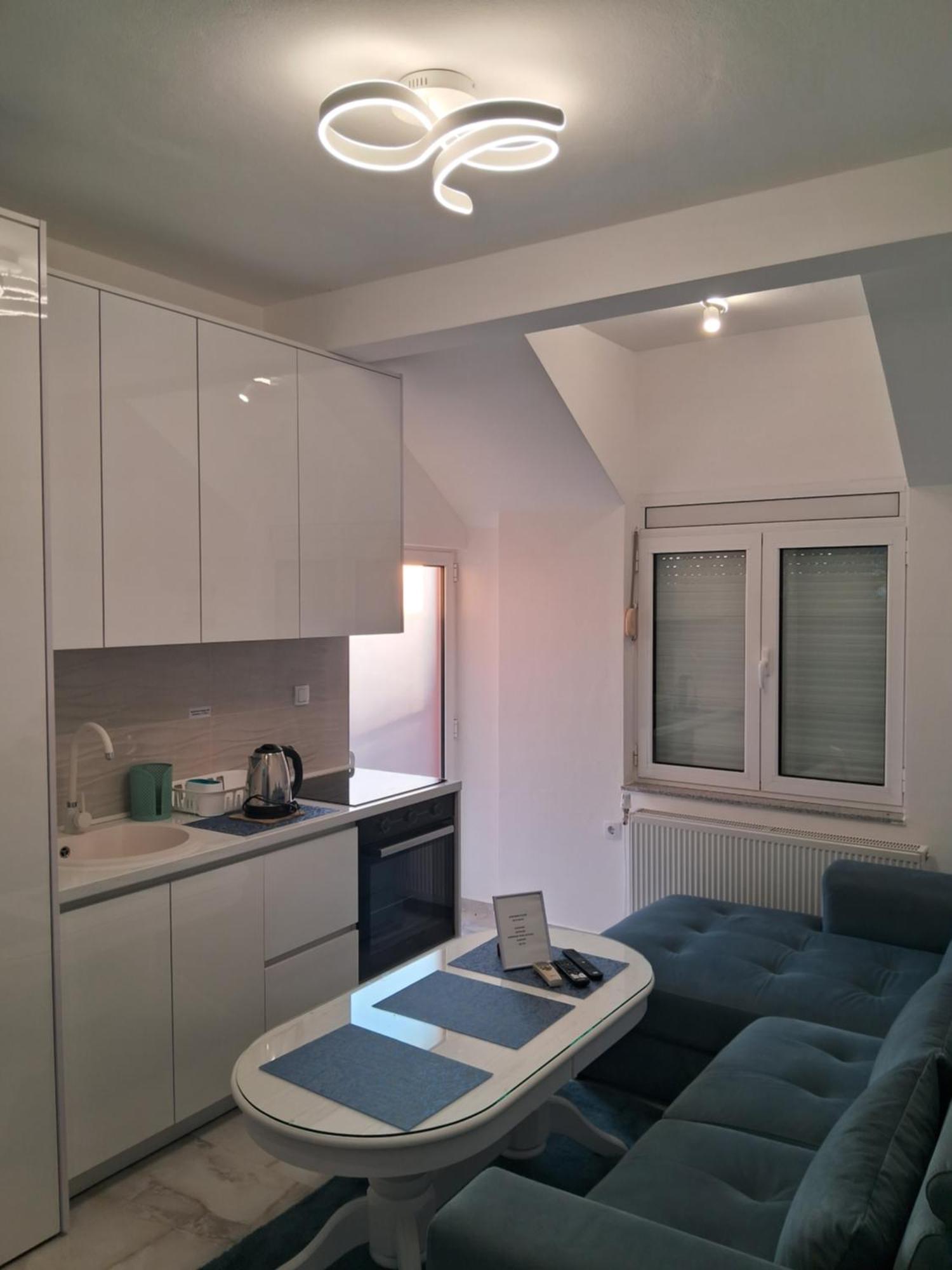 Apartmani Slado 特雷比涅 客房 照片