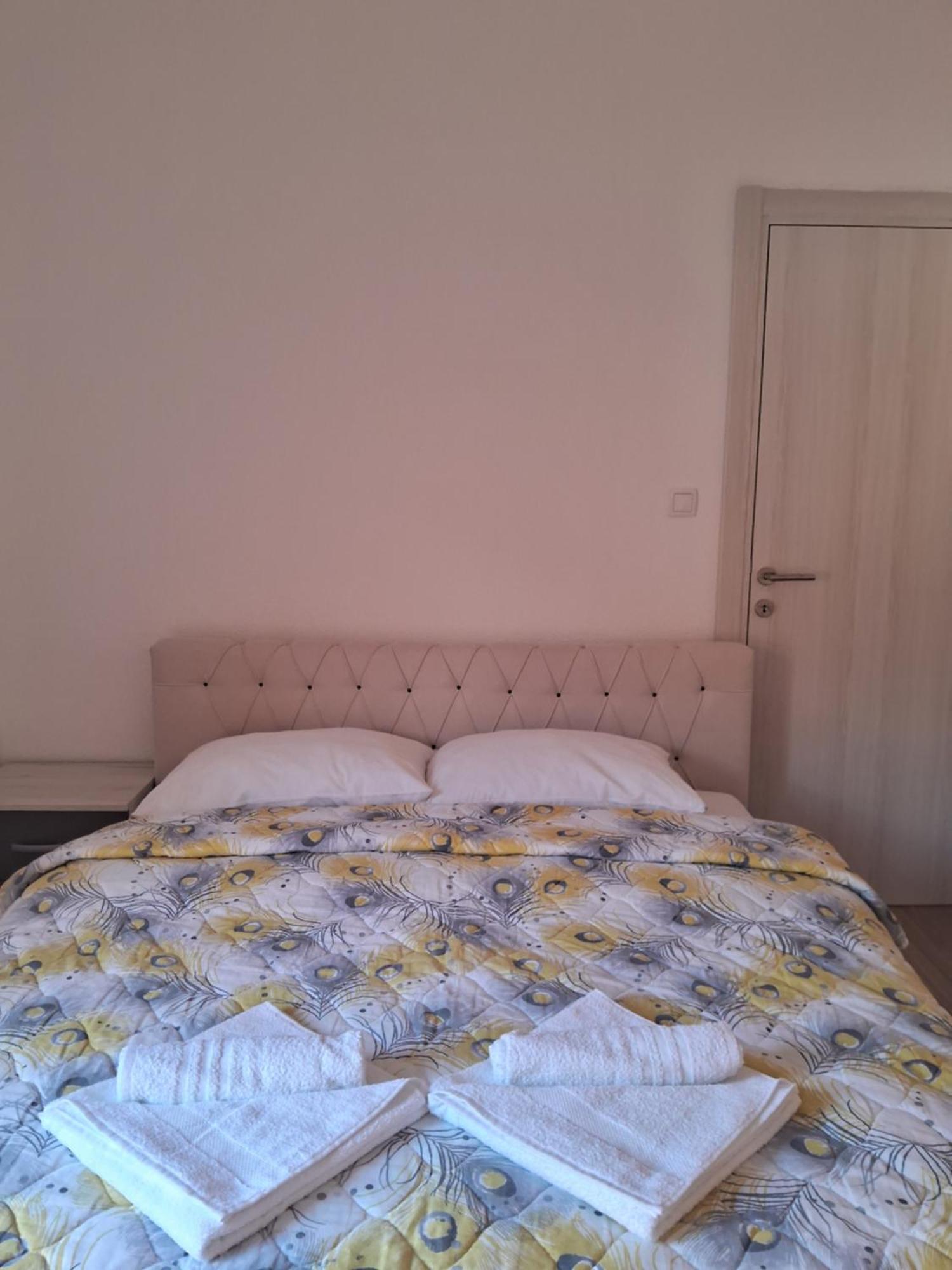 Apartmani Slado 特雷比涅 客房 照片