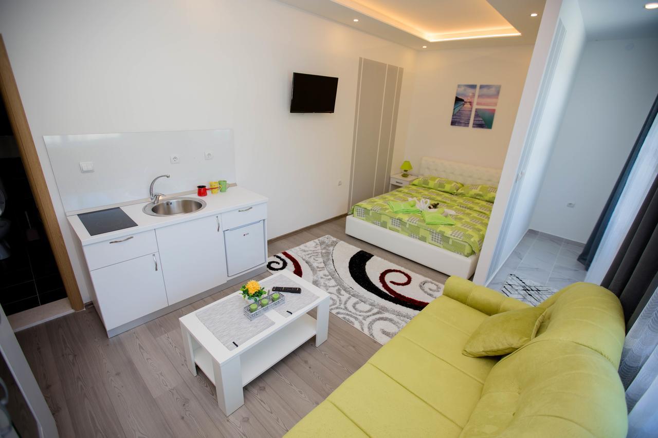 Apartmani Slado 特雷比涅 外观 照片