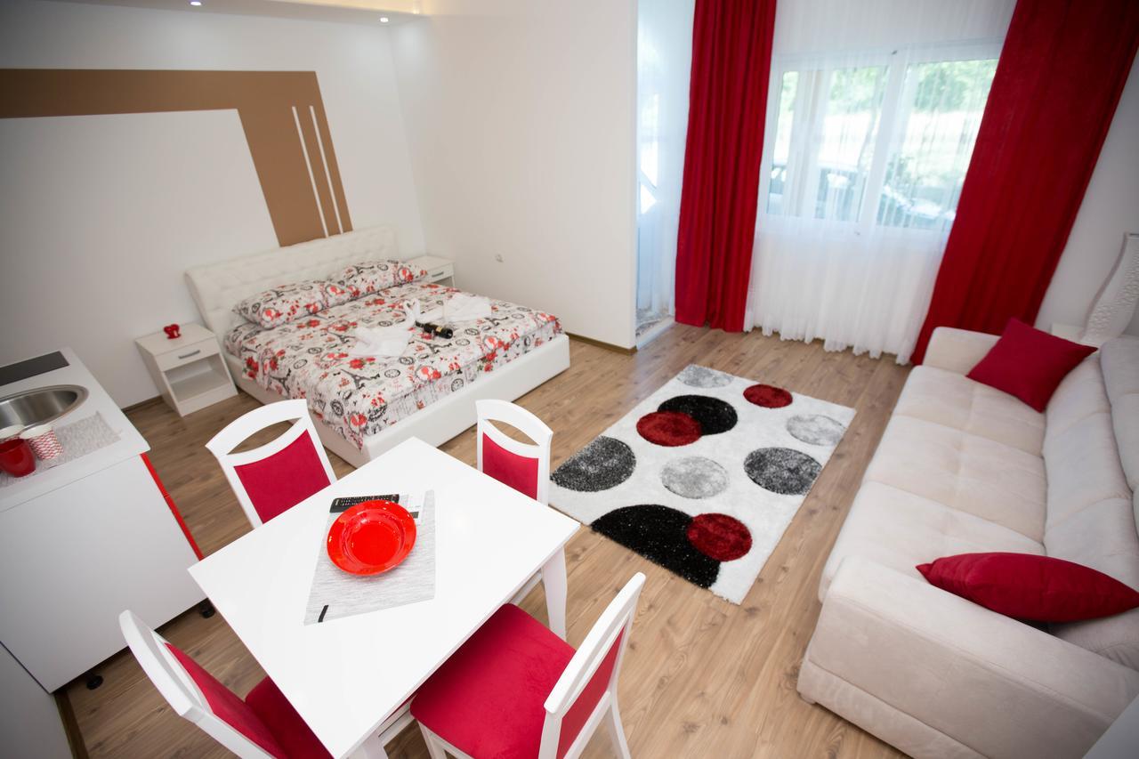 Apartmani Slado 特雷比涅 外观 照片
