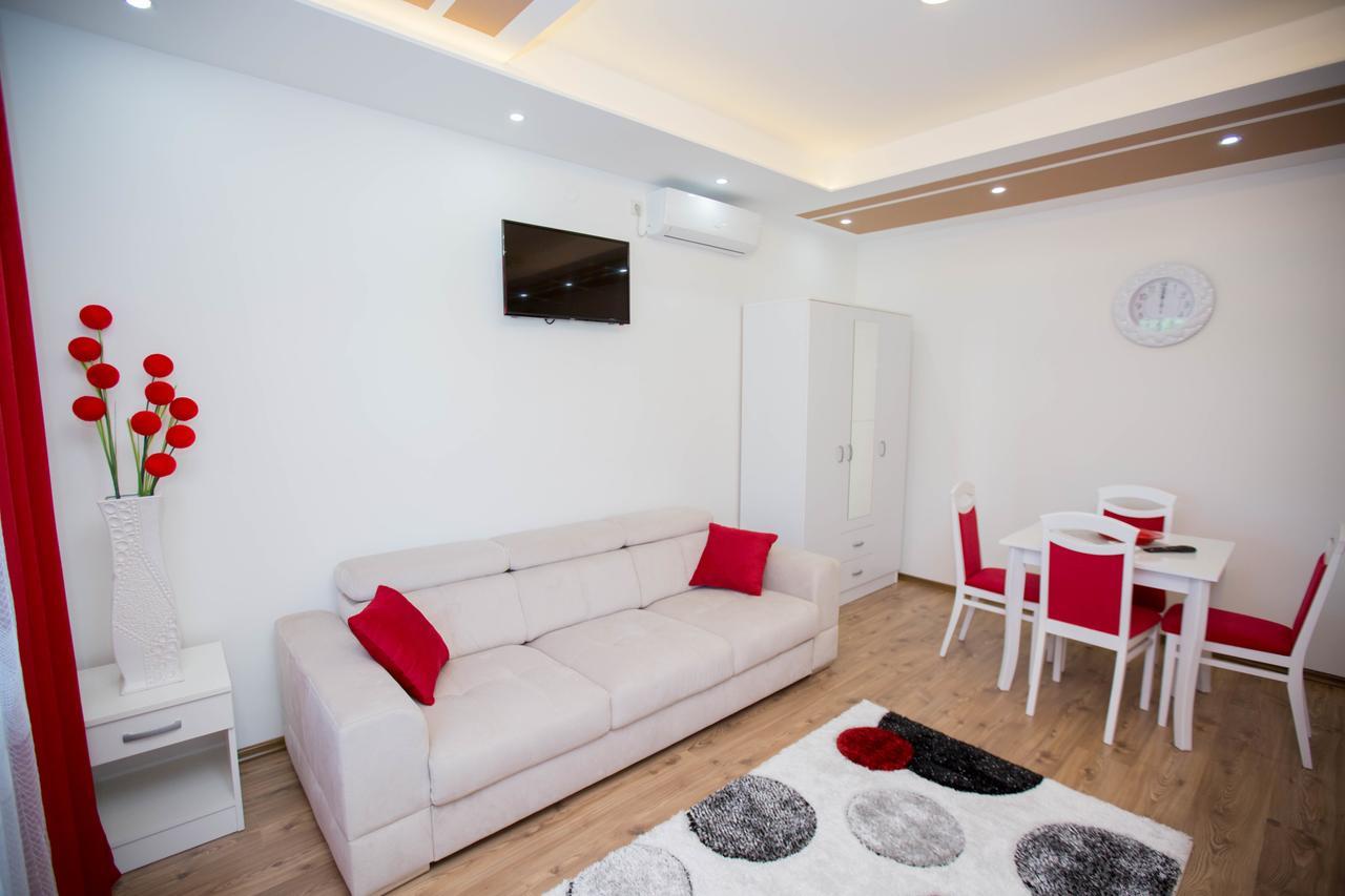 Apartmani Slado 特雷比涅 外观 照片