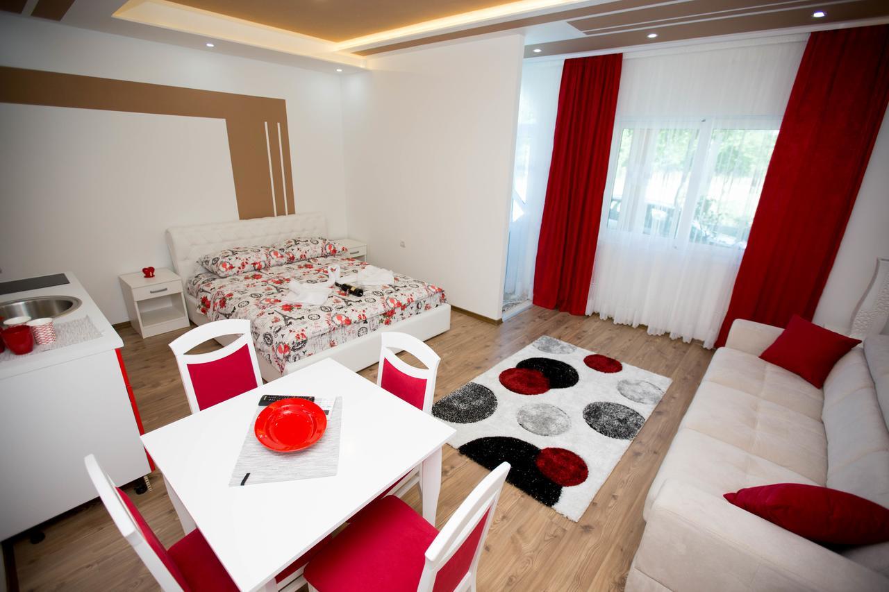 Apartmani Slado 特雷比涅 外观 照片