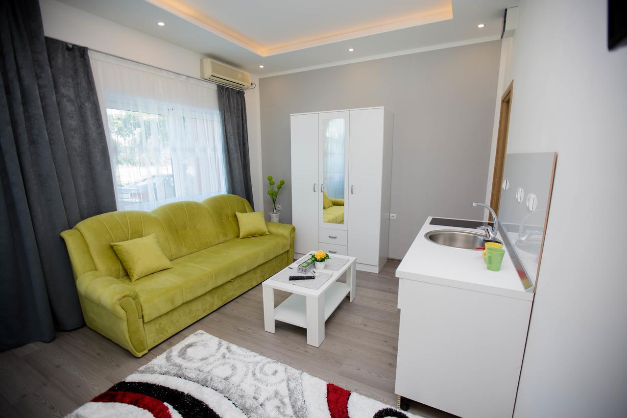 Apartmani Slado 特雷比涅 外观 照片