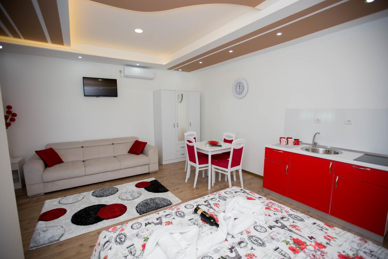 Apartmani Slado 特雷比涅 外观 照片